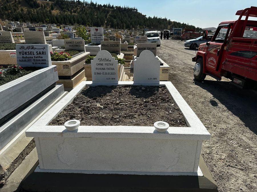 Mozaik mezar modeli, gerçek işimiz
